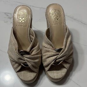 Vince Camuto Women's Beige Textured Mules